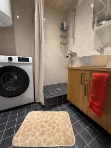 Mugav rõduga kodu Rapla linnas koos tasuta WiFi, TV & parkimisega ootab Sind!