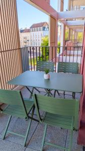 Appartements Lumineux, terrasse cosy et parking prive inclus : photos des chambres