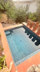 B&B / Chambres d'hotes Le cabanon du Faron une chambre d hote dans un jardin : Chambre Double - Vue sur Jardin