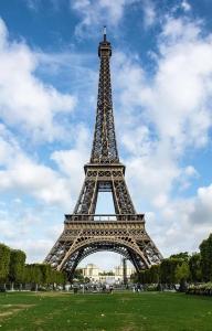 Appartements PARIS-MONTROUGE Magnifique Studio Appartement de 35m2 - tres cosy pour 1 a 6 personnes refait a neuf - ENTIRE APARTMENT LUXIRIOUS AND WARM - Montrouge Paris 14eme - Proche Aeroport Orly & Parc Expositions Porte de Versailles FREE WIFI GRATUIT : photos des chambres