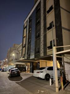 Apartment with bedroom, living room, kitchen, bathroom, and self check-in