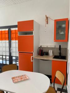 Sejours chez l'habitant Maison de la Place, chambre Celestine et Alphonsine : photos des chambres