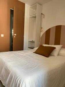 Maison de la Place, chambre Célestine et Alphonsine