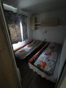 Mobil-home 8 places camping 4