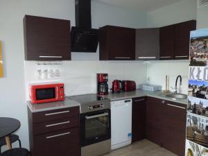 Apartament Glatz - na Letniej, Kłodzko, winda, garaż podziemny, balkon z widokiem na góry