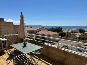 Appartements FIDJI - Studio vue sur mer avec piscine : photos des chambres