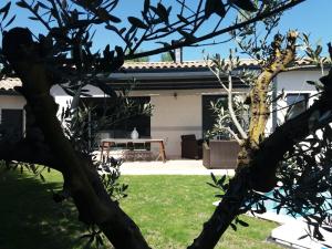villa moderne au centre de lIsle sur la Sorgue