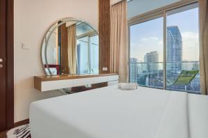 Cozy 1BR Vera Tower with Amazing Burj Khalifa View