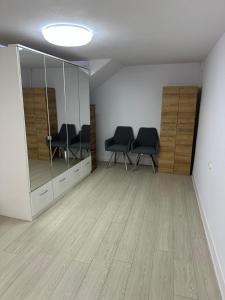 Airport Confort House