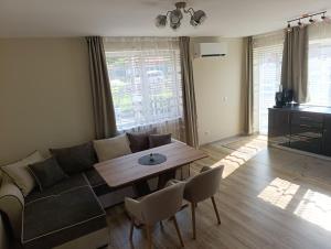 Самостоятелен Apartment Emili