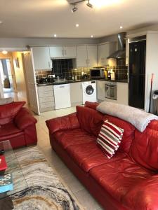 46 west strand avenue