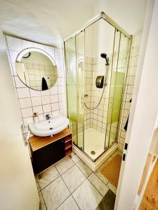 Cozy Apartment in Märzstraße Area MZ37