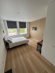 10 New Airport Apartment