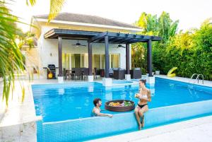 Private Punta Cana Villa with Pool & Golf View
