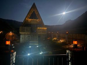 Heart of Mountains Escape