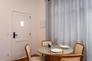 Apartamento reformado entre o Leblon e a Gávea