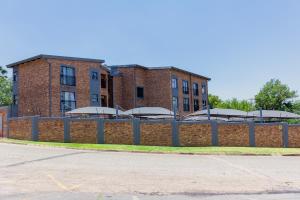 A spacious 1bedroom apartment in the heart of Kempton Park