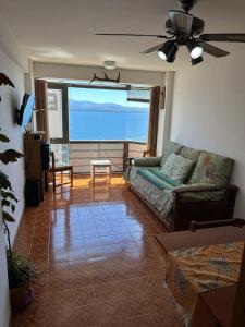 Vista al lago cerca del centro de Bariloche