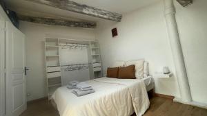 Appartements Appartement Duplex Carnoules : photos des chambres