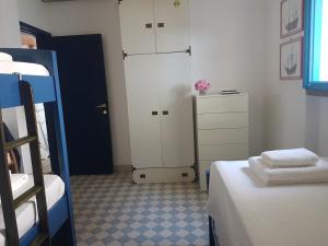 Beachfront villa, right ON SAND! img5