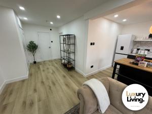 Lux 1 Bed Flat - Free Parking