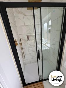 Lux 1 Bed Flat - Free Parking