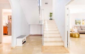 Beautiful Villa, only 5 min walk to Restaurants, Padel Club and Fitness