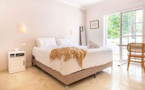 Beautiful Villa, only 5 min walk to Restaurants, Padel Club and Fitness