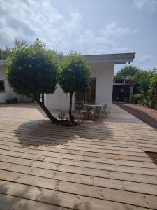 Appartement avec jardin à Saint Jean dIllac