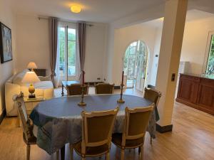 Villas Magnifique villa pieds dans l eau Saint Jean Cap Ferrat : photos des chambres