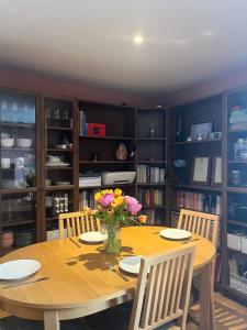 2 Bed, 2 Bath flat in Central London, Hosted by Laura Fellows