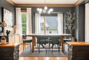 Cozy Boho Retreat Blocks from UNMC