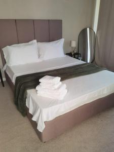 Bella studio-only adults