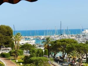 #S21 Chic Escape - Sea & Port View - Marina