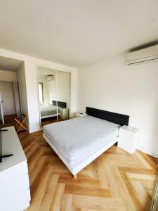 #S21 Chic Escape - Sea & Port View - Marina