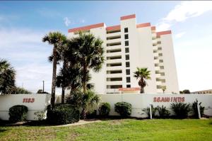 Quiet direct oceanfront 2 bed 2 bath condo wpool