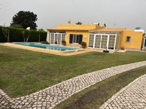 Exclusive Lagos Villa Private Pool and Nearby Beaches