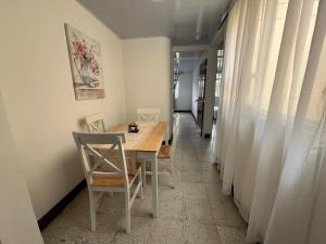 ACOGEDOR APARTAMENTO DISPONIBLE eN CALARCA QUINDIO EXCELENTE UBICACION EN CONJUNTO CERRADO 2 HABITACIONES PARKING BIEN EQUIPADO