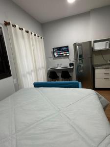 Studio NOVO, METRO BROOKLIN com AR CONDICIONADO- LA CASA 309