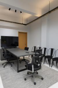 Suíte com Copa e Sala de Reunião