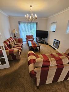 4 bed detached house near Manchester Airport Manchester -Cheadle