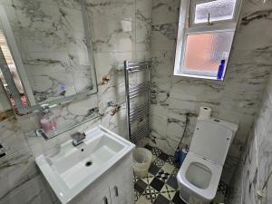 4 bed detached house near Manchester Airport Manchester -Cheadle