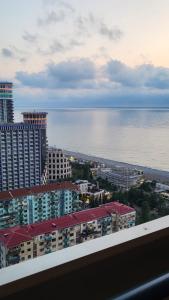 Orbi City 2 room с прекрасным видом на море и горы