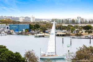 Point Cartwright Penthouse - Ocean and River Views