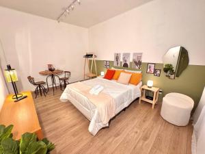 Estúdio prático e completo no centro de Nova Friburgo