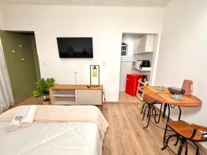 Estúdio prático e completo no centro de Nova Friburgo