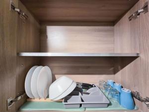 1BR Condotel with Balcony at FAME Residences #FM33-1