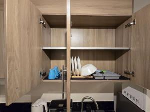 1BR Condotel with Balcony at FAME Residences #FM34-1