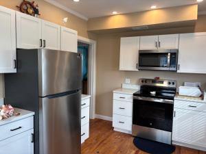 Large family home sleeps 18!