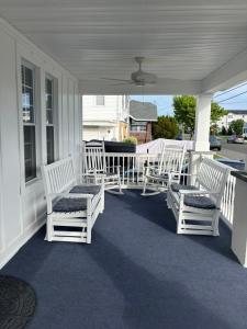 Large family home sleeps 18!